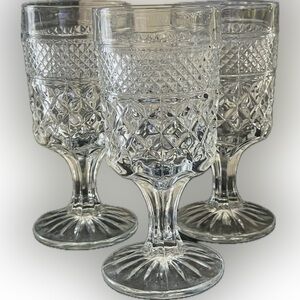 Anchor Hocking "Wexford" Large 8 Oz Claret Wine Goblets - Set of 3